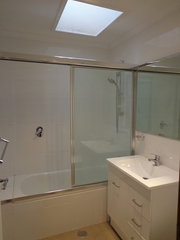 Bathroom (2014-01-30)