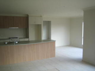 Kitchen/meals/living (2005-06-20)