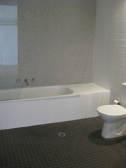 Bathroom (2011-05-25)