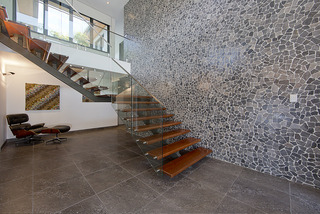 Entrance foyer (2012-10-17)