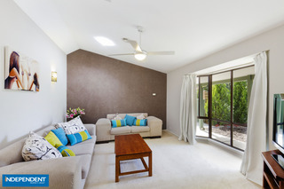 Lounge Room (2013-04-02)