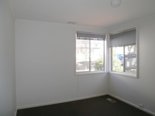 Bedroom 2 (2012-12-07)