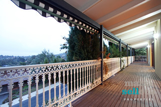 Balcony (2012-05-03)