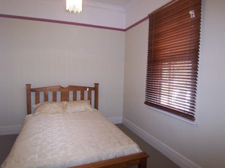 Bed 2 (2007-10-10)
