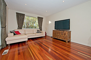 Lounge (2012-04-12)