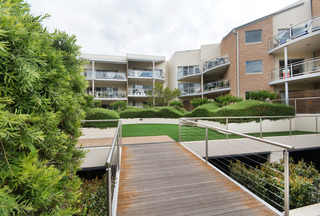 Gardens & Bridge (2015-10-26)