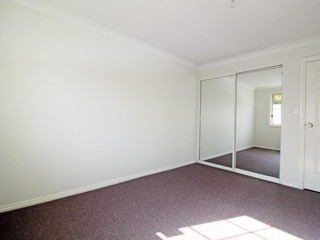 5/7 Wiseman Avenue North Wollongong - Bedroom (2018-02-19)