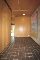 Entry hall (2010-10-14)