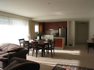 Lounge (2005-06-28)