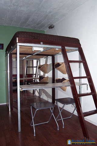 Bed (2006-02-17)