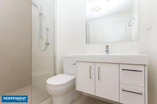 Bathroom (2014-03-12)