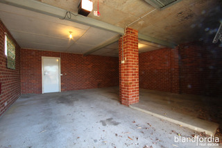 Double Garage (2014-08-21)