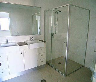Bathroom (2006-06-28)