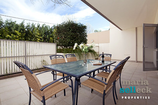 Alfresco Dining (2014-09-02)