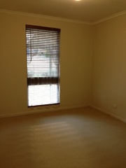 Bedroom (2013-09-04)