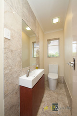 Powder Room (2013-03-01)