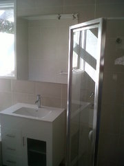 Bathroom (2011-05-09)