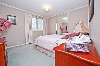 Bed 2 (2009-10-01)