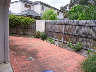 Rear Courtyard (2005-11-08)