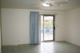Family room (2012-11-02)