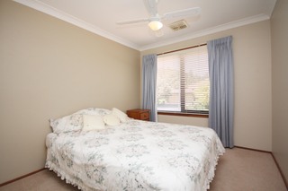 Bed 4 (2011-03-01)