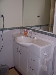 Bathroom (2014-12-11)