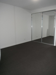 Bedroom 1 (2014-12-15)