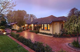 West elevation (2004-10-20)