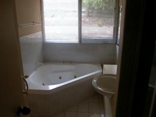 Bathroom (2003-12-18)