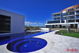 Pool (2010-11-23)