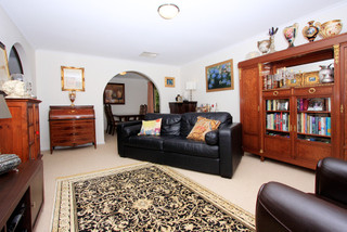 Lounge Room (2013-11-01)