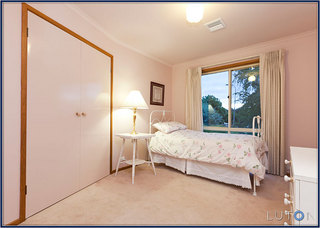 Bedroom 3 (2011-10-28)