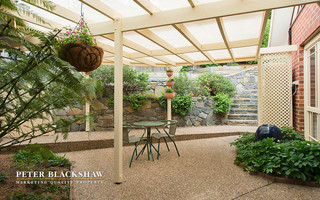 rear courtyard (2015-10-29)