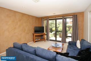 Lounge Room (2012-02-01)