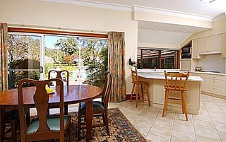Meals Kitchen (2004-05-14)