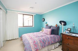 Bed 2 (2008-04-01)