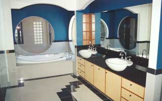 Bathroom (2002-03-14)