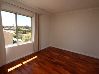 Bedroom (2017-11-21)