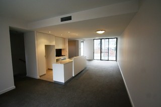 Kitchen/Living (2012-06-28)