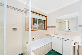Bathroom (2016-08-15)