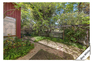 Courtyard (2013-10-29)