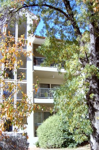 View of street (2007-04-27)