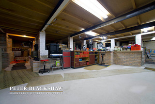 Storage / workshop (2014-09-03)