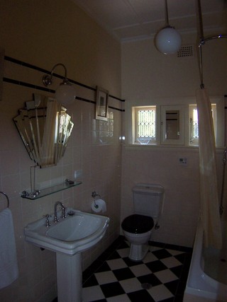 Bathroom (2005-02-08)