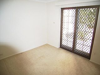 Bed 2 (2005-06-08)