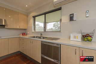 Kitchen (2015-08-26)