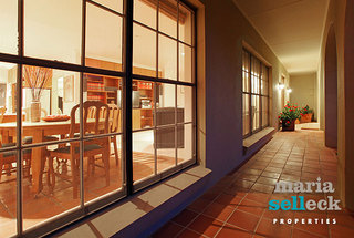 Front of House (2010-09-16)