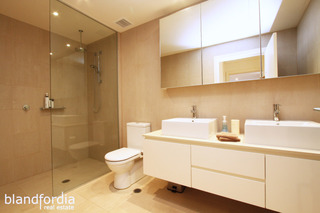 Ensuite (2012-11-14)