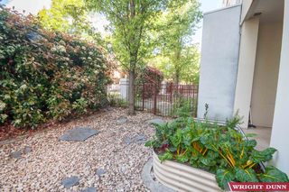 Courtyard (2016-10-21)