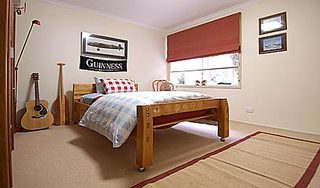 Bedroom (2004-02-27)